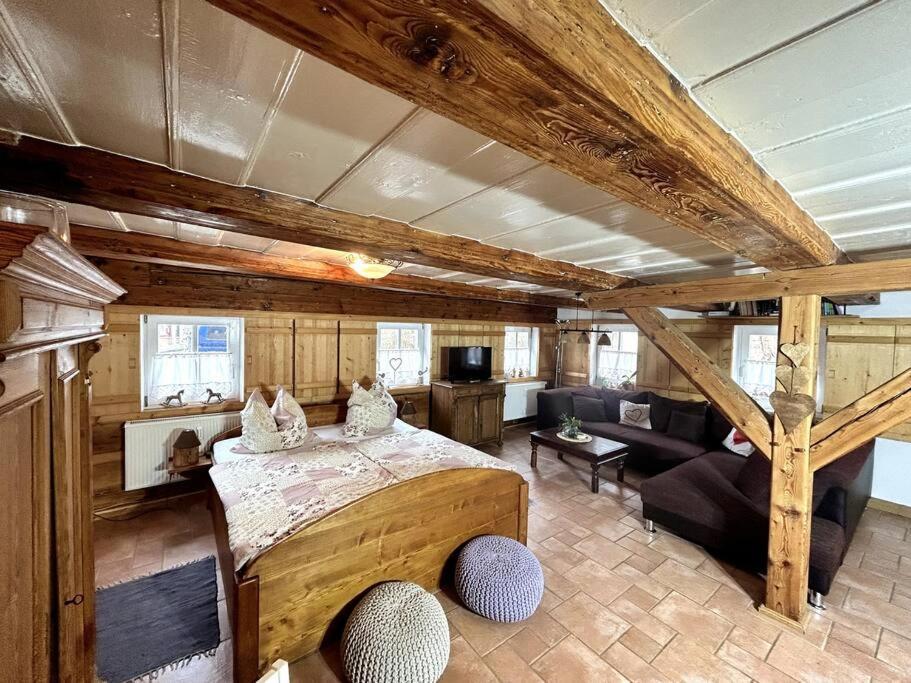 Rustikales Studio-Apartment Blockstube Im Haus Selma Grossschoenau Luaran gambar